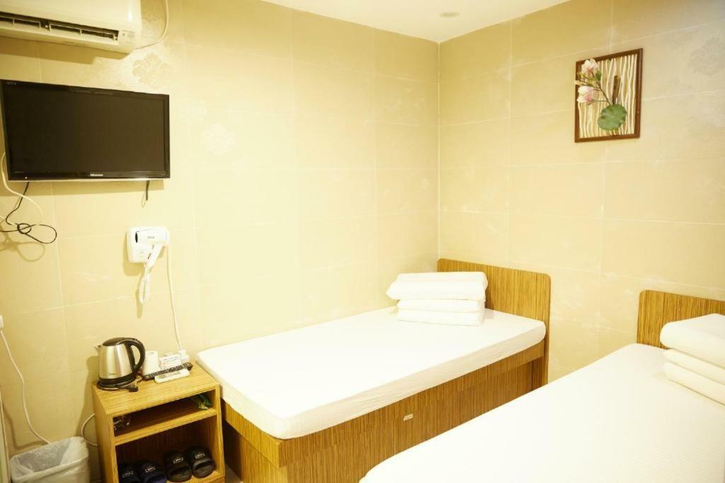 Kam Fu Guesthouse Kowloon  Esterno foto